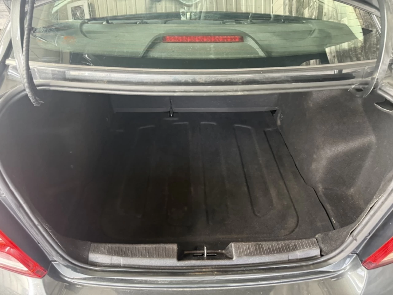 2018 Chevrolet Sonic LT Auto Apple carplay/Android **ApprouvÉ À 99.9%** Image principale