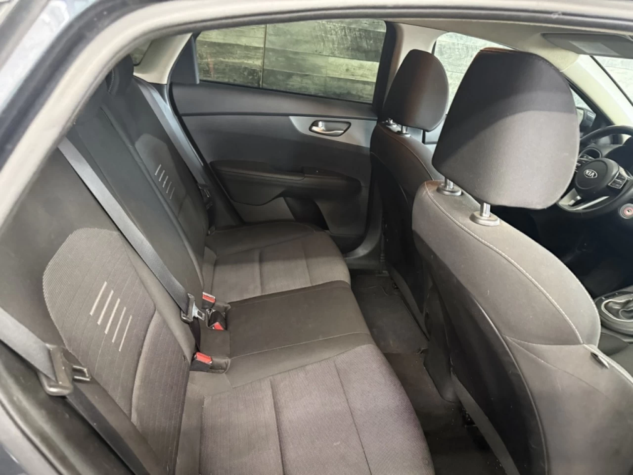 2020 Kia Forte LX Sieges chauffant Bluetooth **ApprouvÉe 99,9%** Main Image