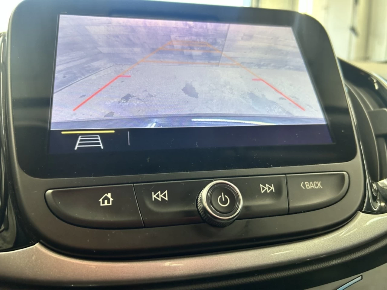 2019 Chevrolet Volt LT HYBRID **APPROUVÉ À 99.9%** Main Image