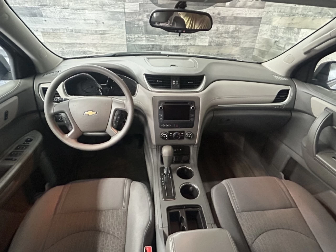 2017 Chevrolet Traverse 8 PASS AWD BLUETOOTH CAM DE RECUL ***APPROUVÉE 99. Main Image