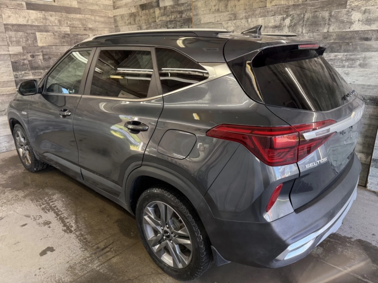 2022 Kia Seltos EX AWD CUIR TOIT PANO **APPROUVÉ À 99.9%** Main Image