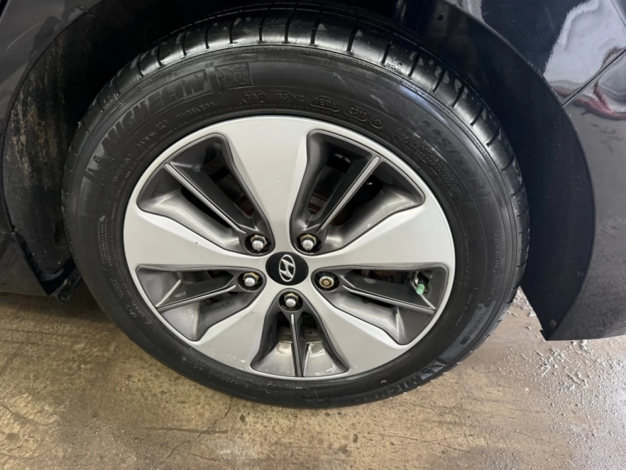 2019 Hyundai Ioniq PrivilÉgiÉ HYBRID PLUG-IN NAV MAGS ** APPROUVÉ À 9 Image principale