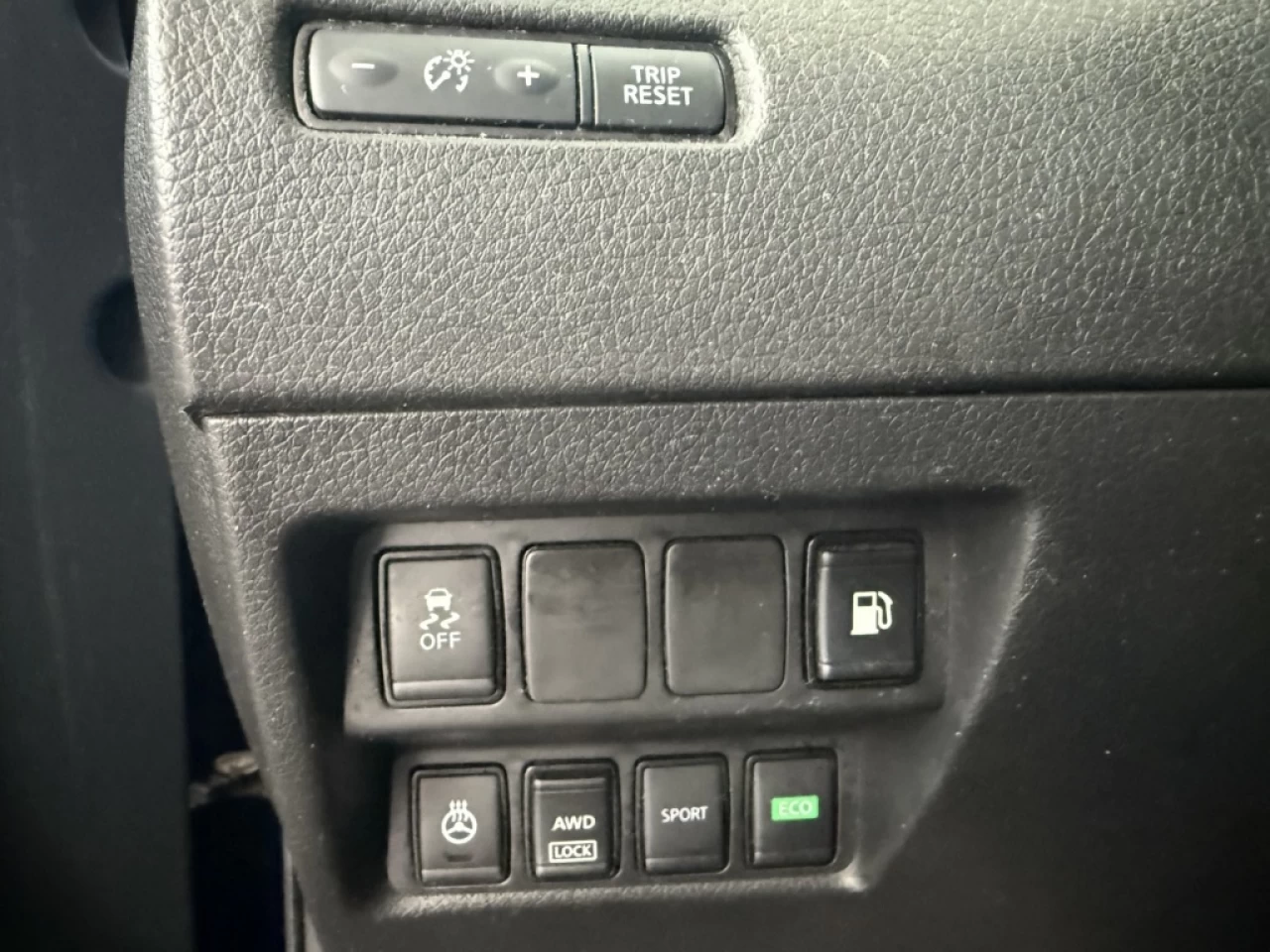 2020 Nissan Rogue SV Awd Cam de recul mags  ** APPROUVÉE 99,9% ** Main Image