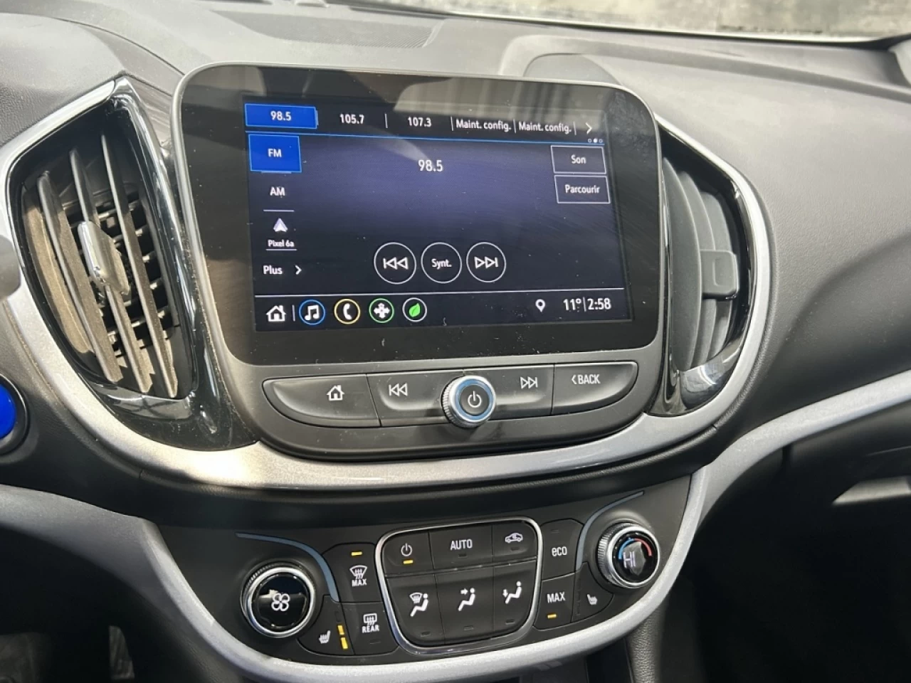 2019 Chevrolet Volt LT HYBRID **APPROUVÉ À 99.9%** Main Image