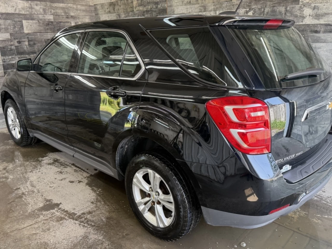 2017 Chevrolet Equinox 4X4 CAM DE RECUL BLUETOOTH **APPROUVÉ À 99.,9%** Main Image