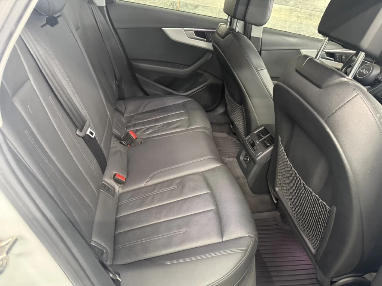 2018 Audi A4 Technik AWD CUIR NAV TOIT Image principale