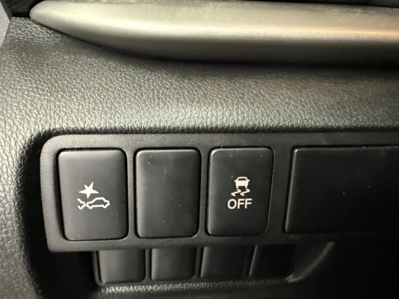 2023 Mitsubishi Eclipse Cross ES AWD BLUETOOTH CAMÉRA DE RECUL **APPROUVÉ À 99.9 Main Image