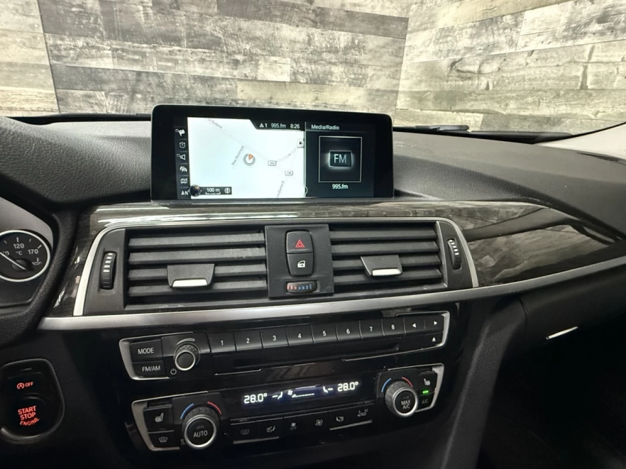 2017 BMW 3 Series 320i xDrive AWD CUIR TOIT **APPRUVÉ À 99.9%** Main Image