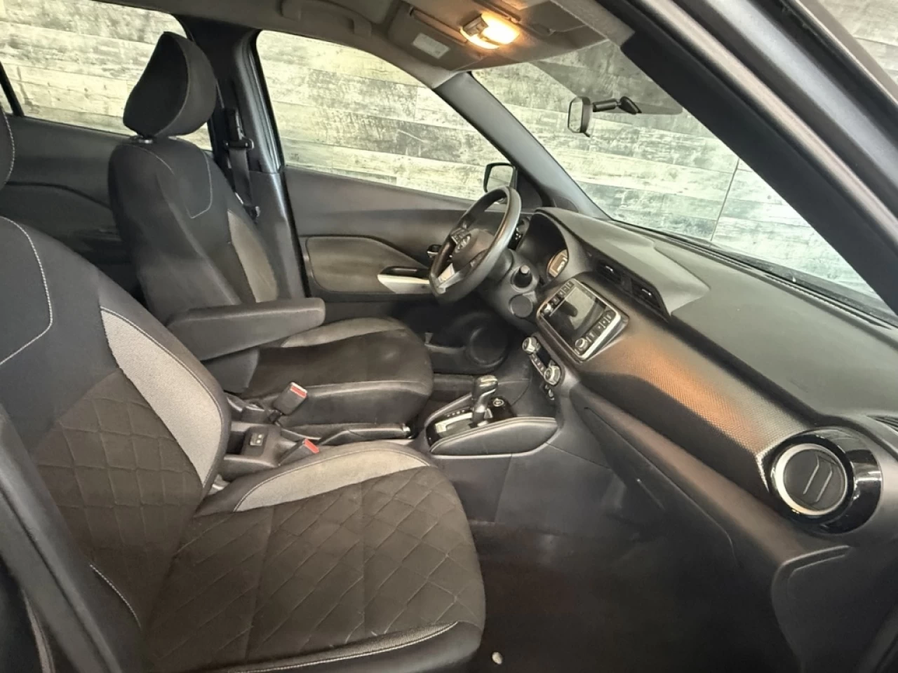 2018 Nissan Kicks SV Bluetooth camera recul **ApprouvÉe 99,9%** Image principale