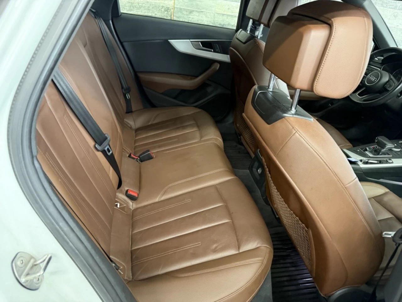 2019 Audi berline A4 Komfort Toit Cuir Sieges chauffant Bluetooth**Appr Main Image