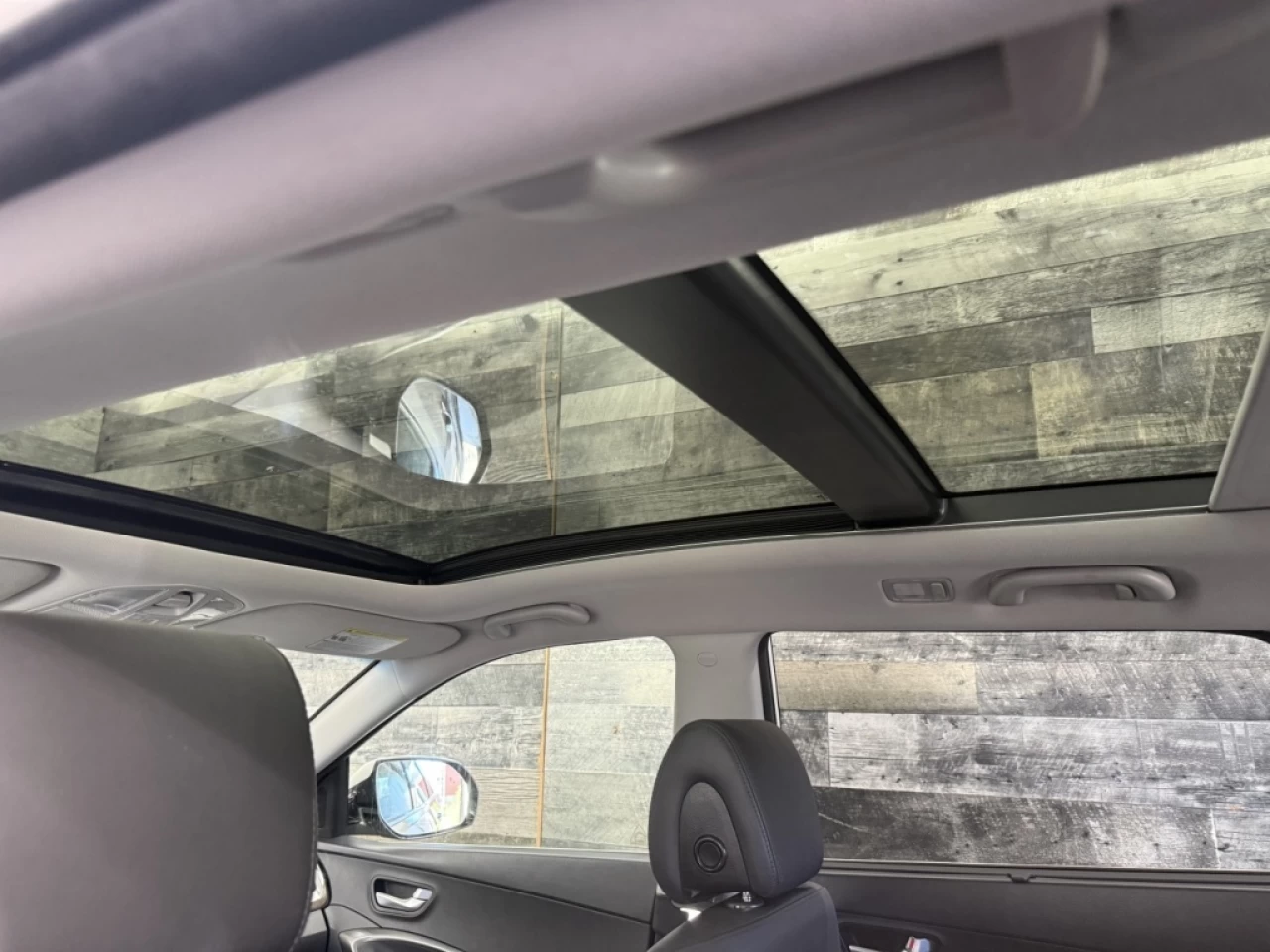 2017 Hyundai Santa Fe XL Luxury AWD 7 PASS CUIR NAV TOIT **APPROUVÉ À 99.9% Main Image