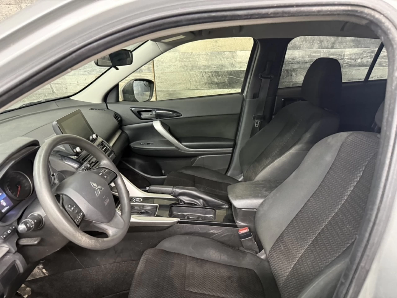 2022 Mitsubishi Eclipse Cross ES AWD BLUETOOTH MAGS **APPROUVÉ À 99.9%** Main Image