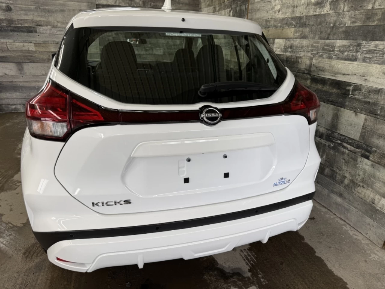 2022 Nissan Kicks S Bluetooth commande au volant cam de recul **Appr Main Image