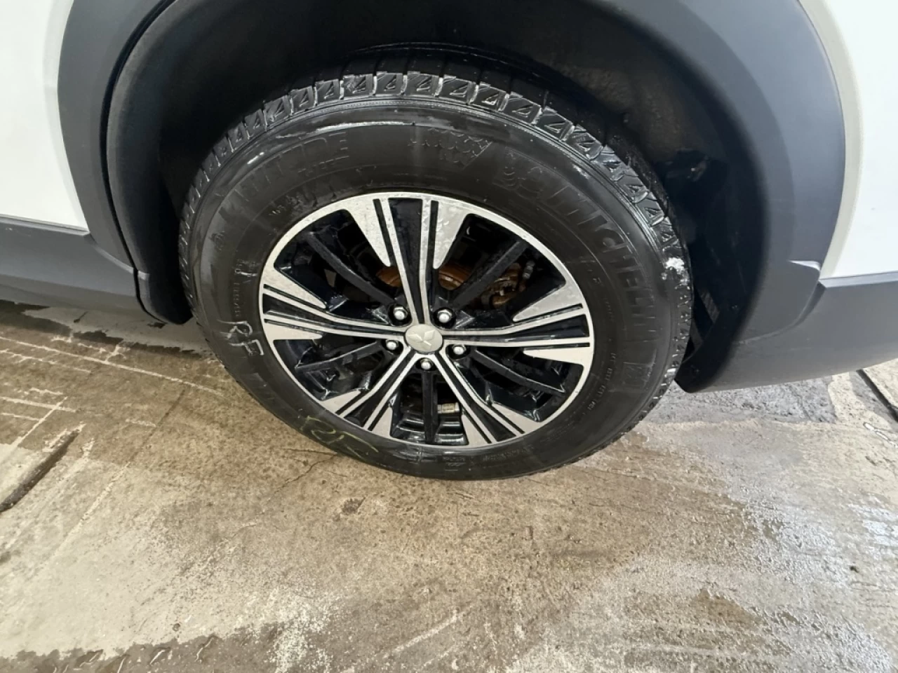 2022 Mitsubishi Eclipse Cross SE AWD CAM DE RECUL ** APPROUVÉ À 99.9%** Image principale