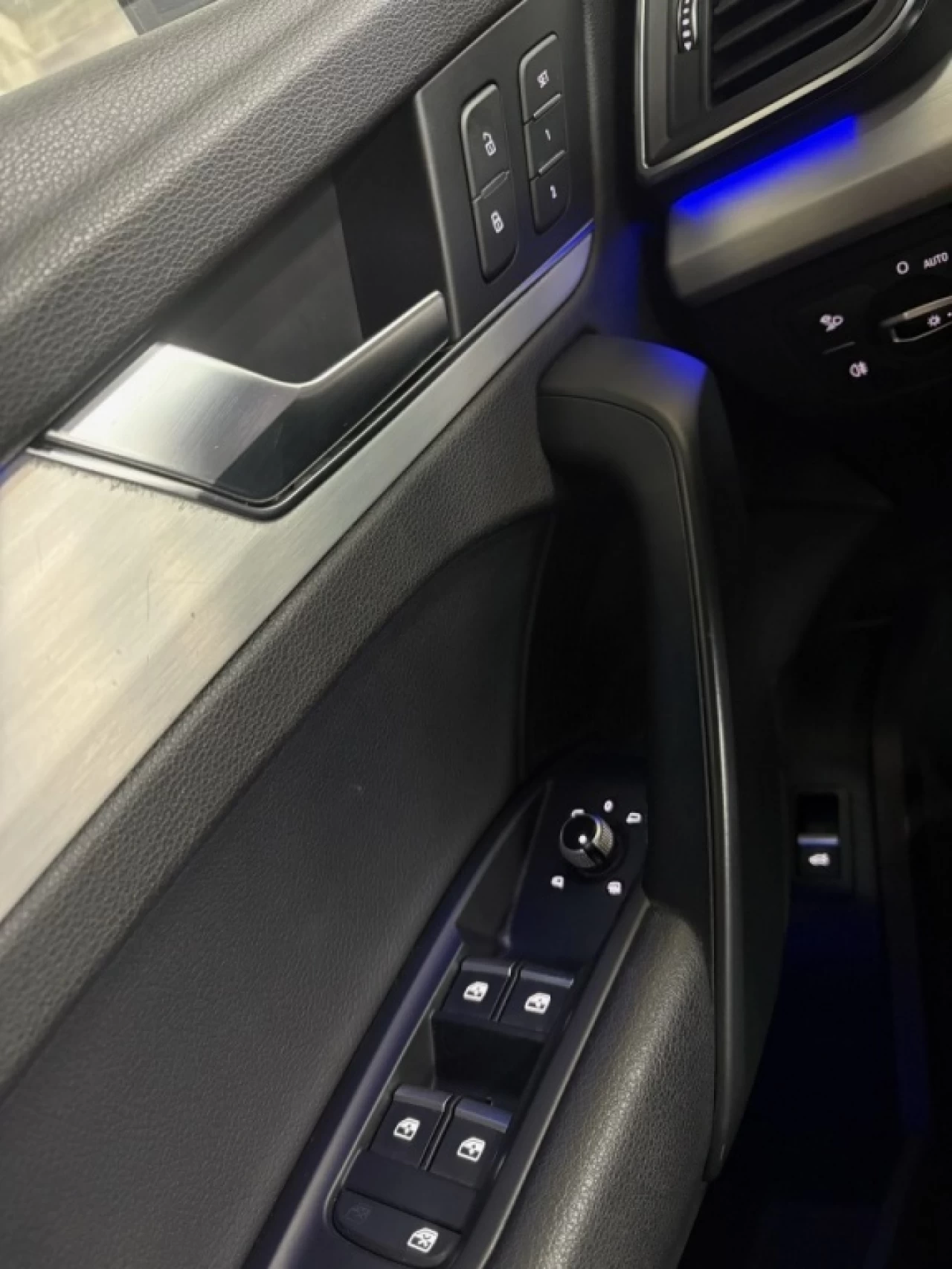 2018 Audi Q5 Technik Awd Cuir Toit Navigation Bluetooth **appro Main Image