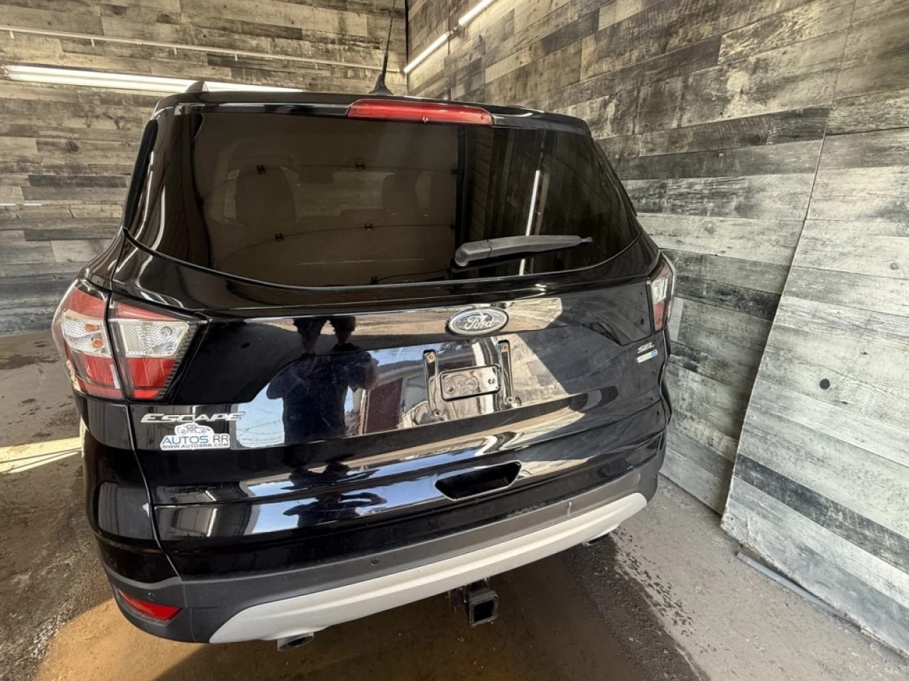 2018 Ford Escape SEL AWD CUIR CAM DE RECUL **APPROUVÉE 99,9%** Main Image