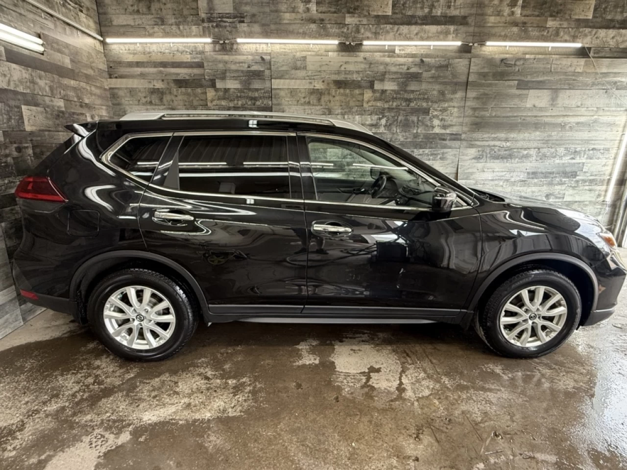 2019 Nissan Rogue S Main Image