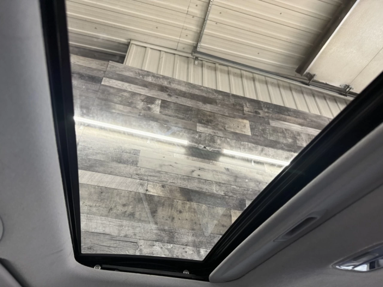 2021 Hyundai Ioniq PrivilÉgiÉ HYBRIDE APPLE CARPLAY TOIT **APPROUVÉE Main Image