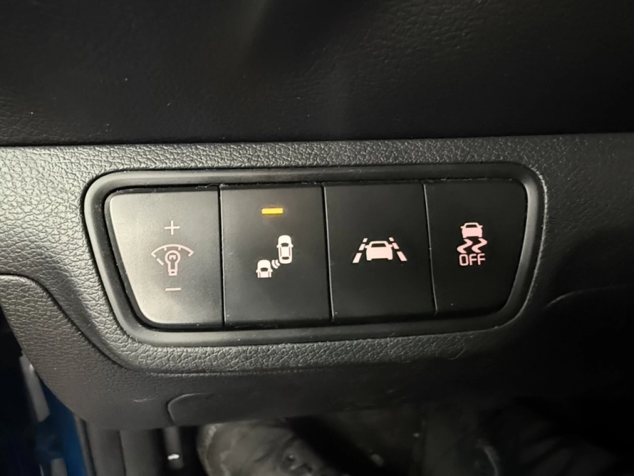 2021 Kia Forte EX Apple CarPlay, Toit, Bluetooth ** APPROUVÉ À 99 Main Image