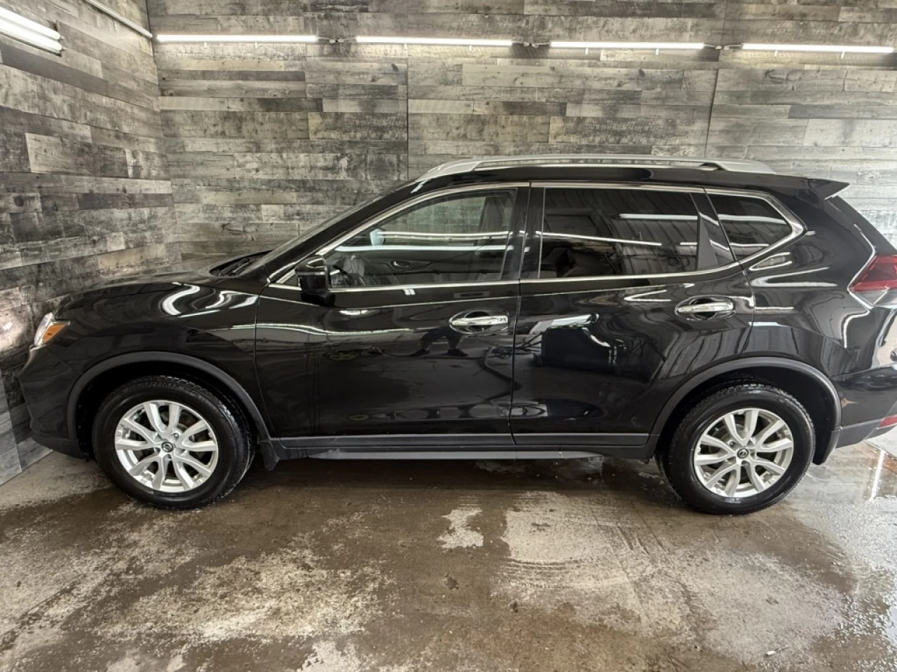 2019 Nissan Rogue S Main Image