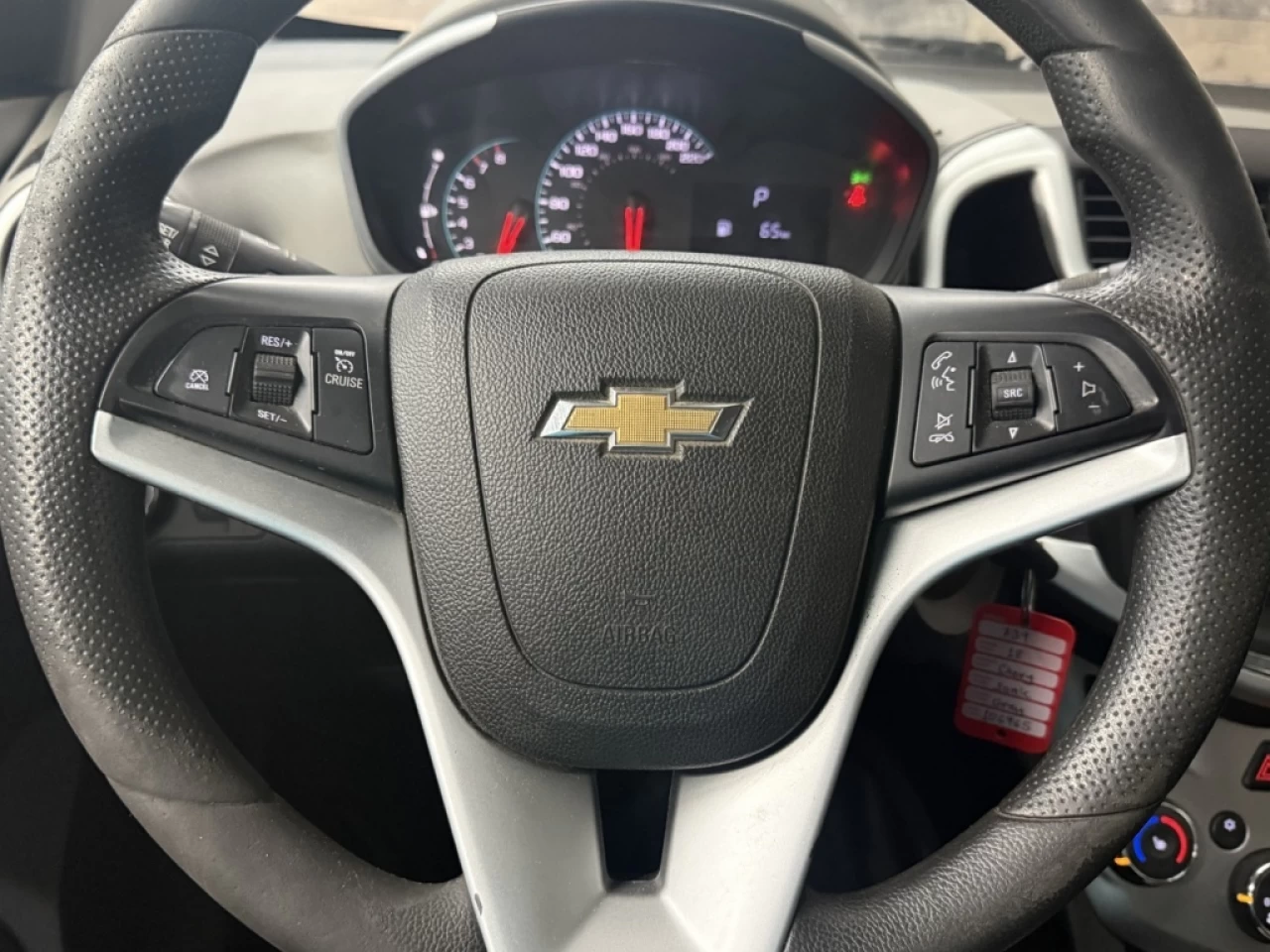 2018 Chevrolet Sonic LT Auto Apple carplay/Android **ApprouvÉ À 99.9%** Image principale