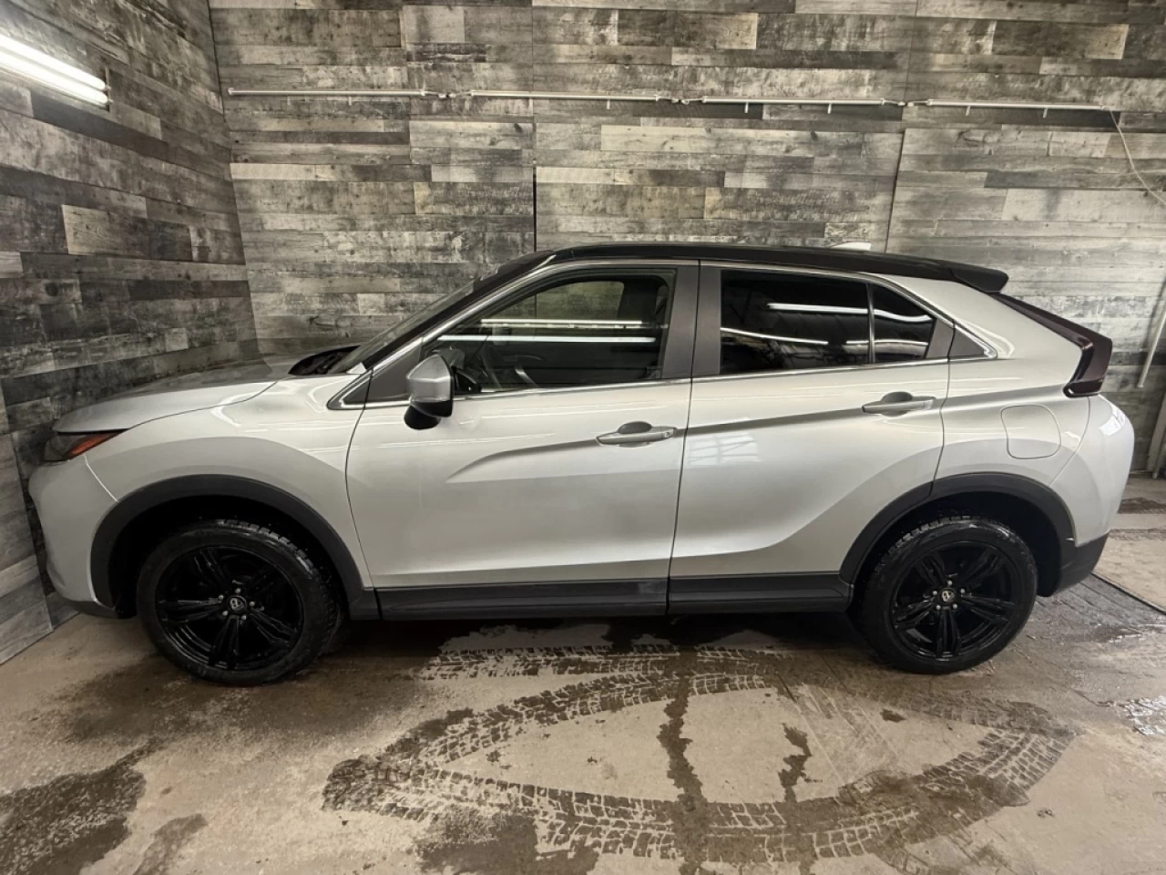 2020 Mitsubishi Eclipse Cross ES Bluetooth Mag Sieges chauffant **ApprouvÉe 99,9 Main Image