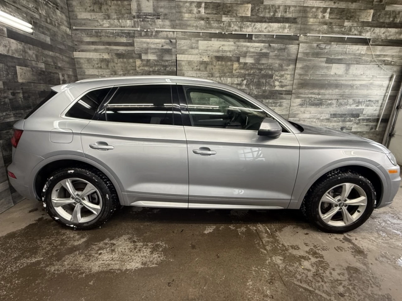 2018 Audi Q5 Progressiv AWD TOIT PANO NAV **APPROUVÉ À 99.9%** Main Image