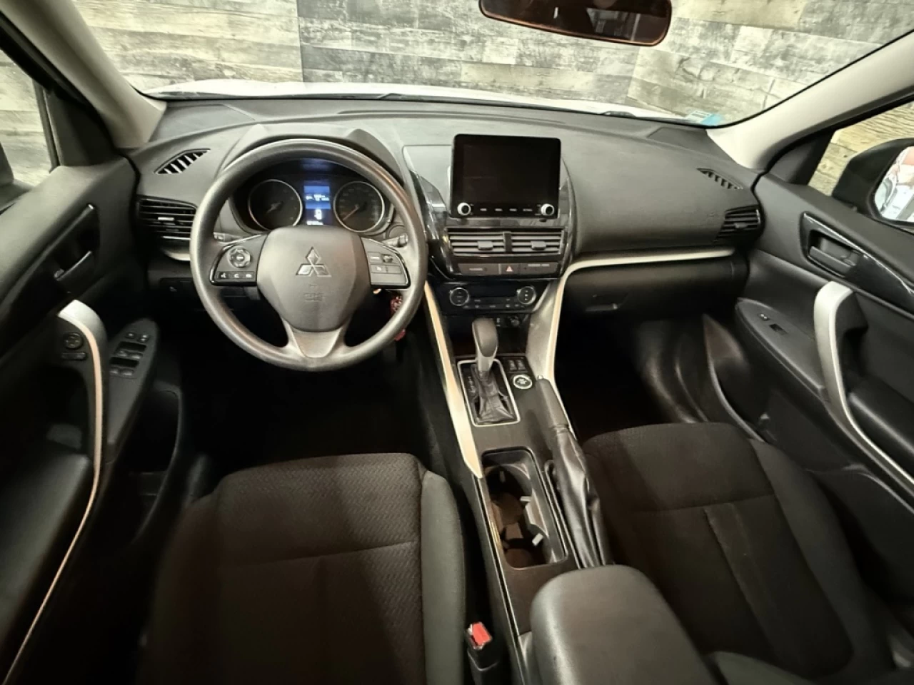 2023 Mitsubishi Eclipse Cross ES AWD BLUETOOTH CAMÉRA DE RECUL **APPROUVÉ À 99.9 Main Image