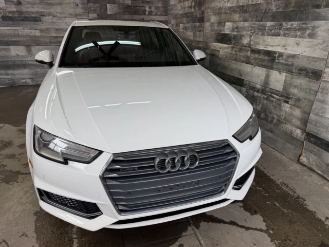 Audi berline A4 Komfort Toit Cuir Sieges chauffant Bluetooth**Appr 2019