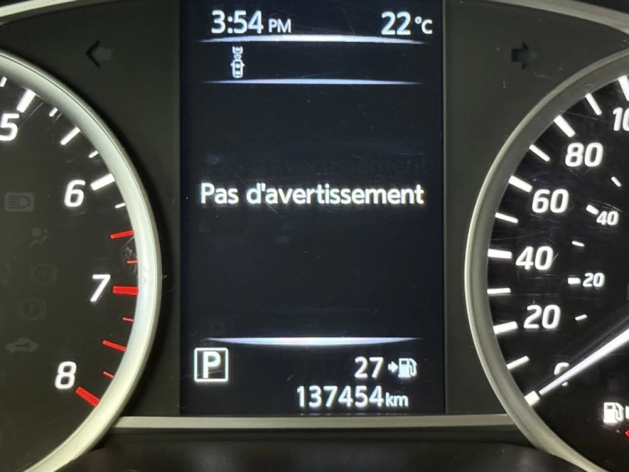 2018 Nissan Sentra SV AUTO TOIT CAM DE RECUL **APPROUVÉ À 99.9%** Main Image