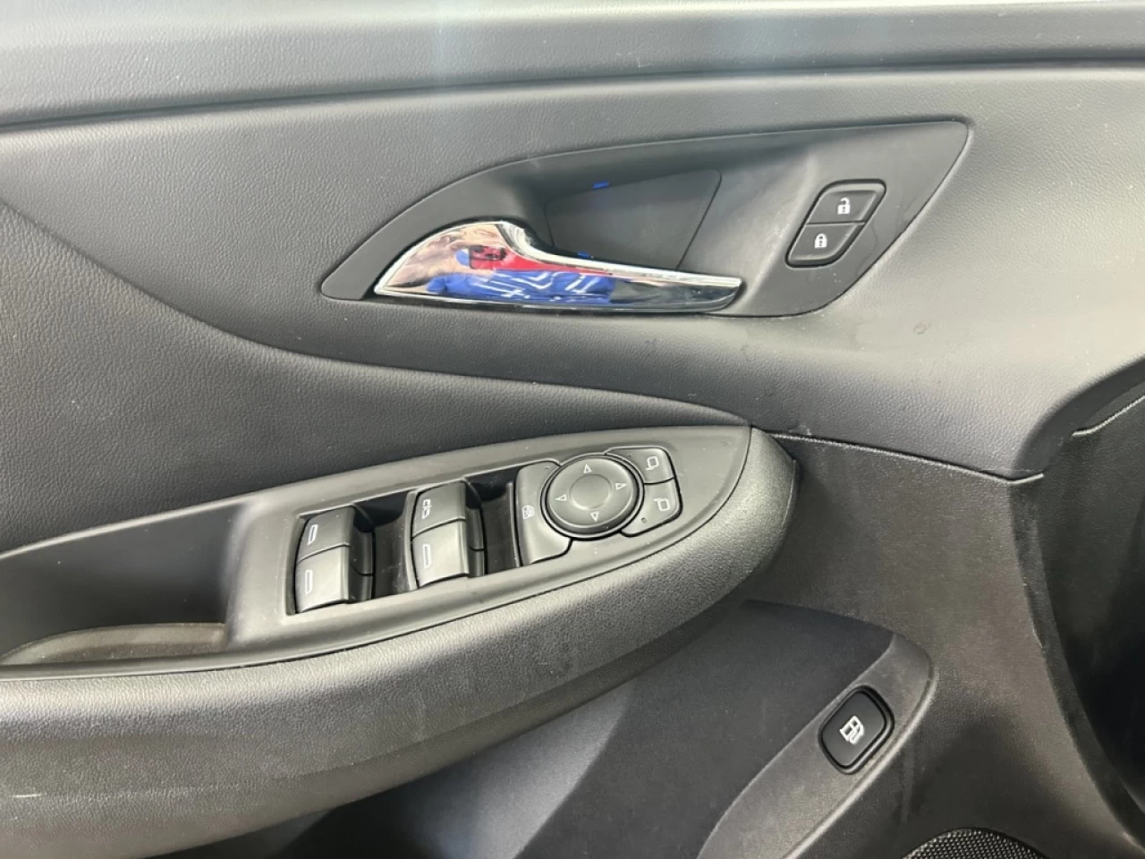 2019 Chevrolet Volt LT HYBRID **APPROUVÉ À 99.9%** Main Image