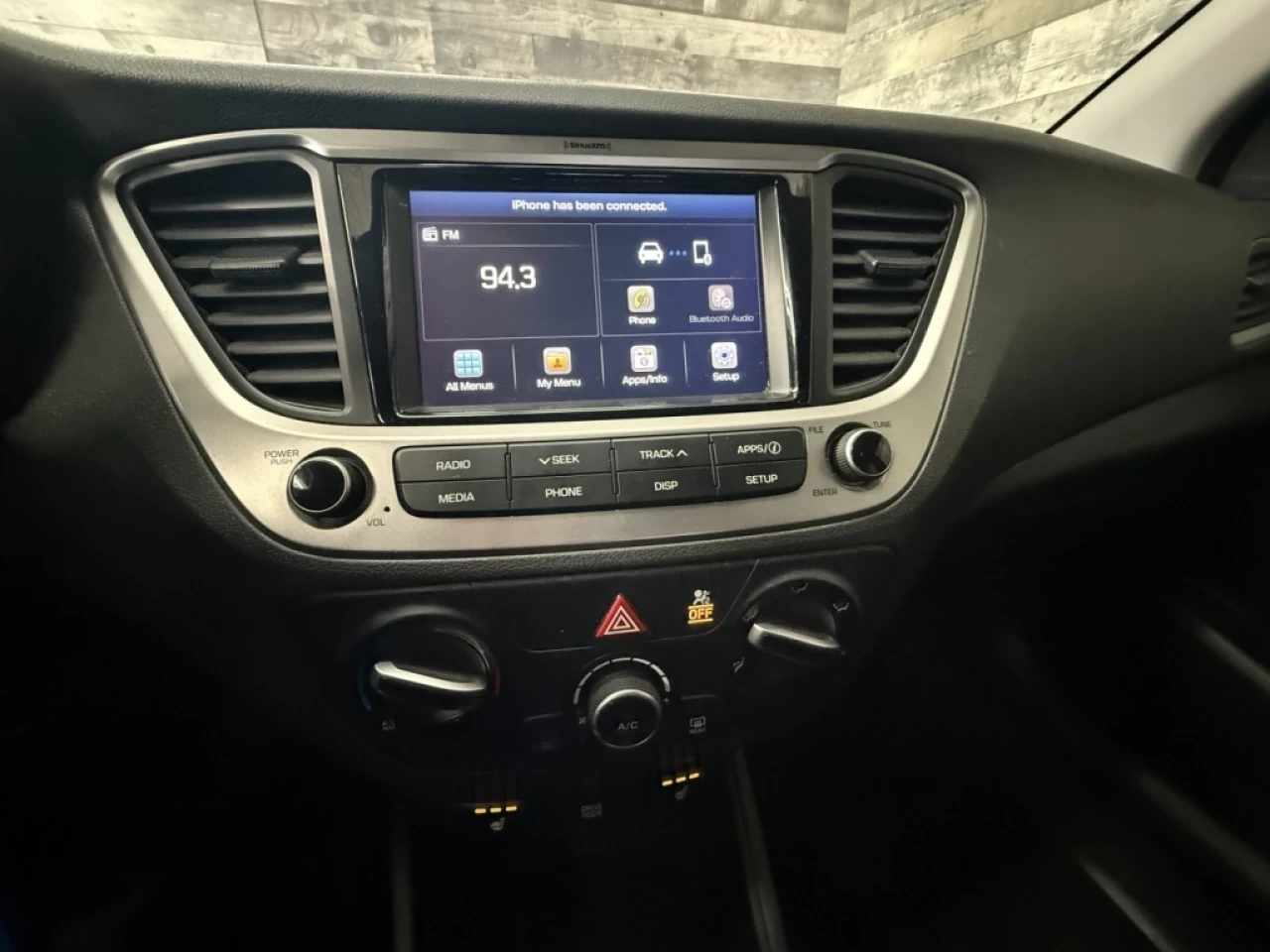 2019 Hyundai Accent Ultimate Bluetooth Volant et sieges chauffant **AP Image principale