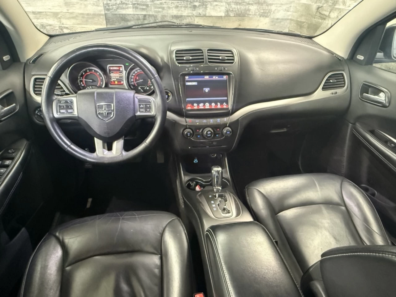 2017 Dodge Journey Crossroad AWD 7 PASS CUIR TOIT **APPROUVÉ À 99.9%* Main Image