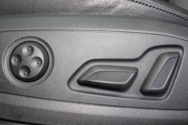 Audi A4 Progressiv Awd Cuir Toit **Approuvé à 99.9%** 2017