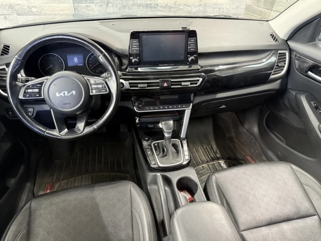 2022 Kia Seltos EX AWD CUIR TOIT PANO **APPROUVÉ À 99.9%** Main Image