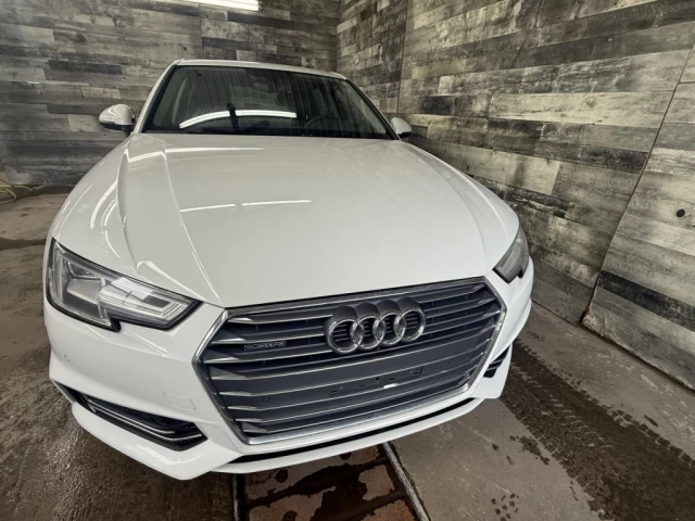 Audi A4 Technik AWD CUIR NAV TOIT 2018