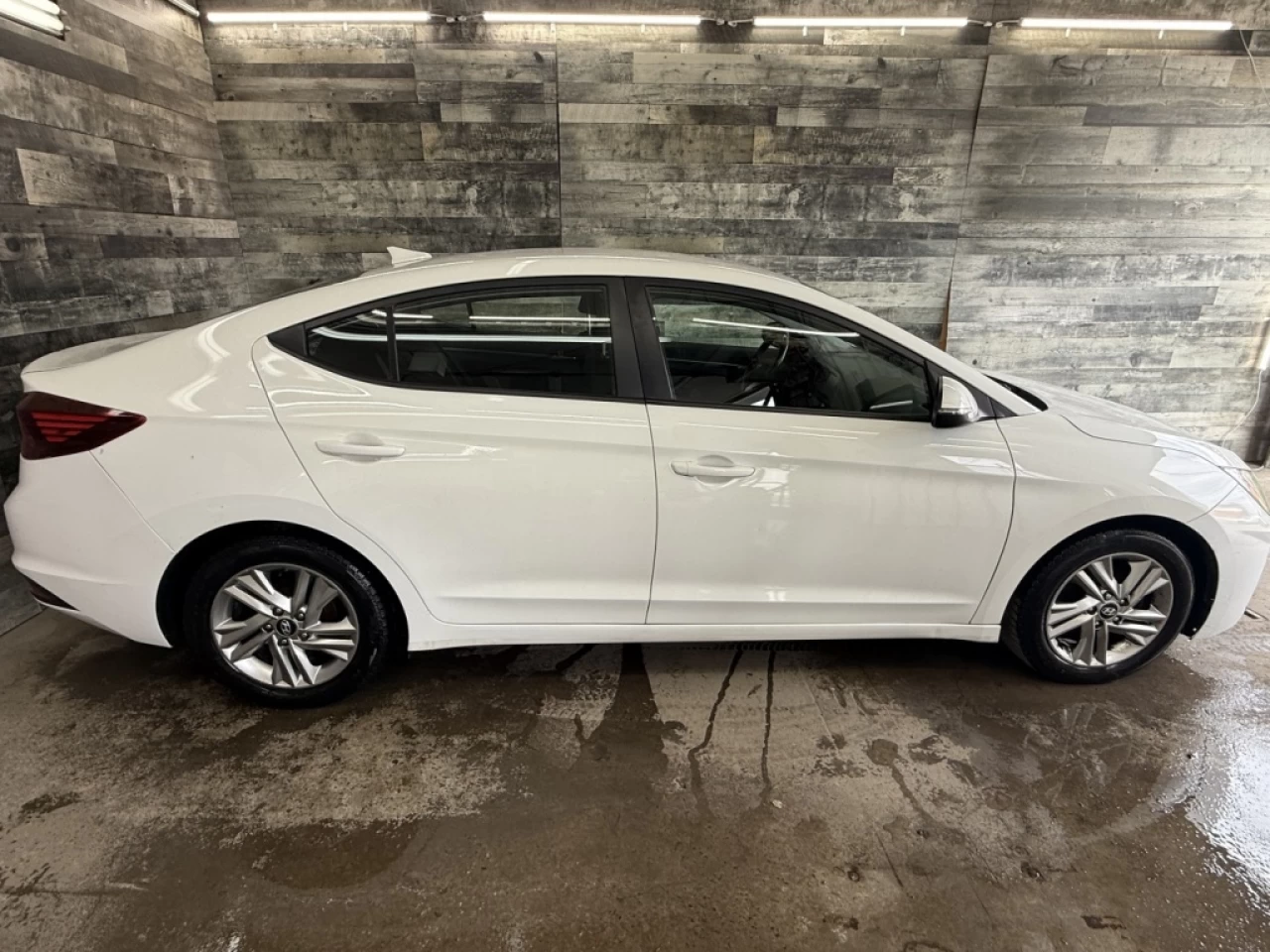 2019 Hyundai Elantra Preferred  Auto Bluetooth ** APPROUVÉ À ** 99.9% Image principale