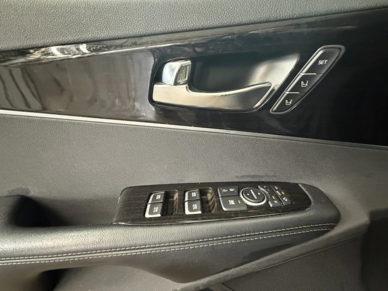 2019 Kia Sorento EX AWD 7 PASS CUIR TOIT ** APPROUVÉ À 99.9% ** Main Image