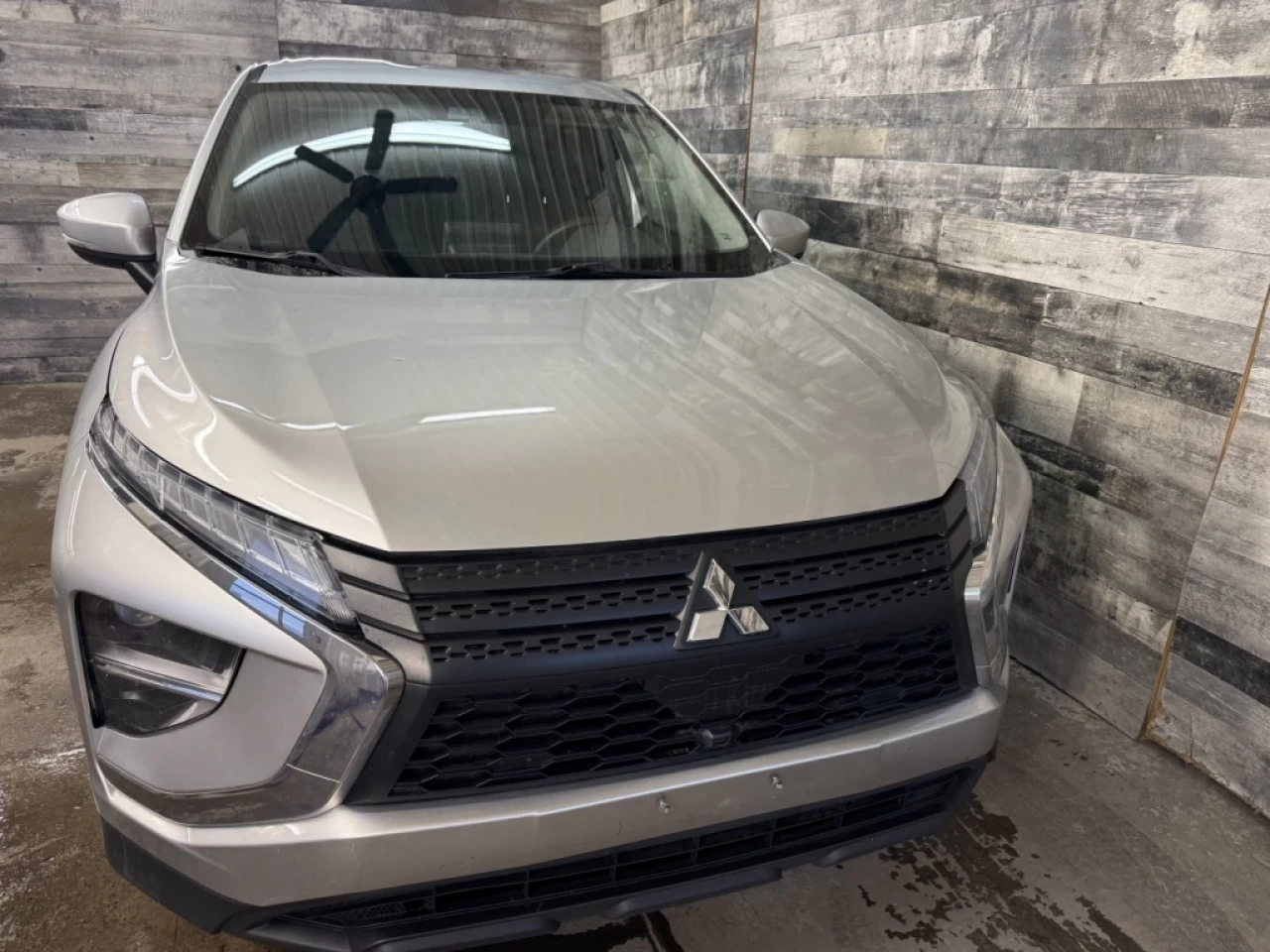 2022 Mitsubishi Eclipse Cross ES AWD BLUETOOTH MAGS **APPROUVÉ À 99.9%** Main Image