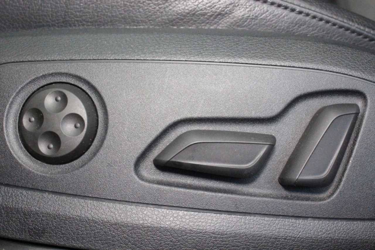 2017 Audi A4 Progressiv Awd Cuir Toit **ApprouvÉ À 99.9%** Main Image