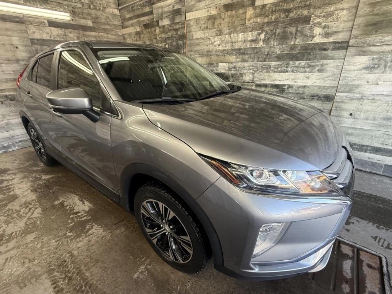 2019 Mitsubishi Eclipse Cross SE AWD MAGS ** APPROUVÉ À 99.9% ** Main Image