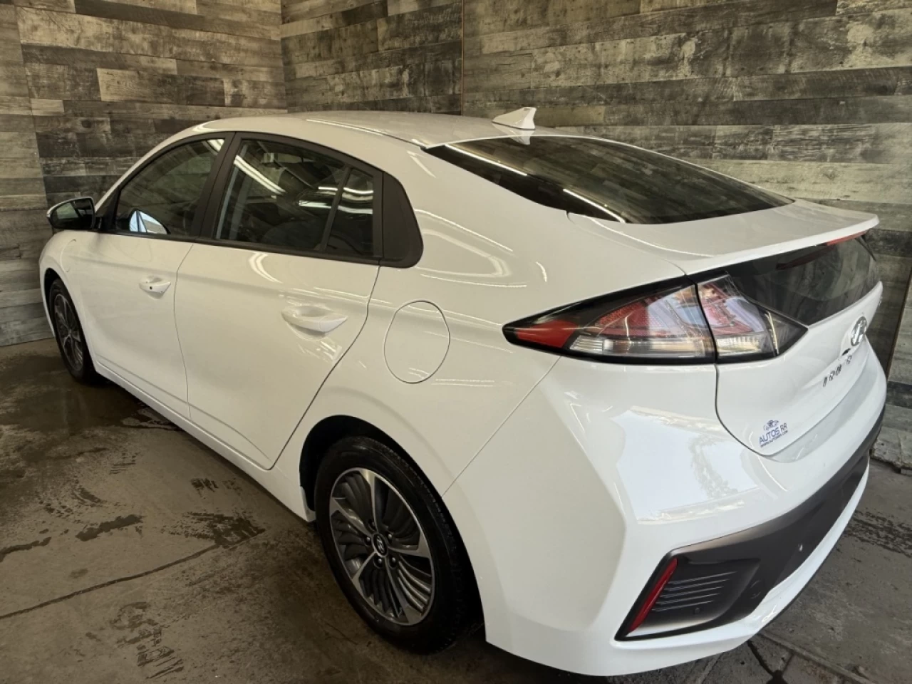 2021 Hyundai Ioniq PrivilÉgiÉ HYBRIDE APPLE CARPLAY TOIT **APPROUVÉE Main Image