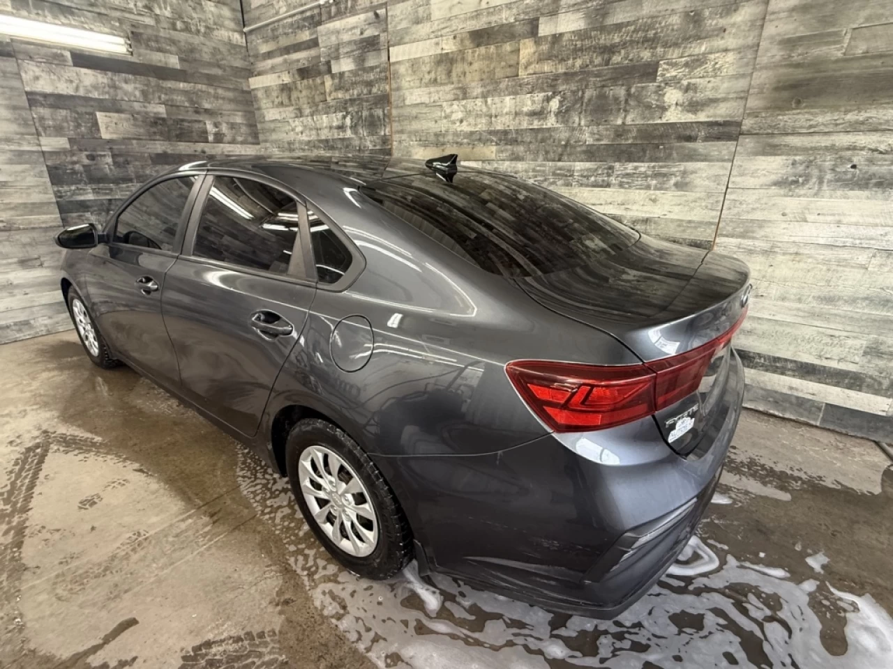 2020 Kia Forte LX Sieges chauffant Bluetooth **ApprouvÉe 99,9%** Main Image