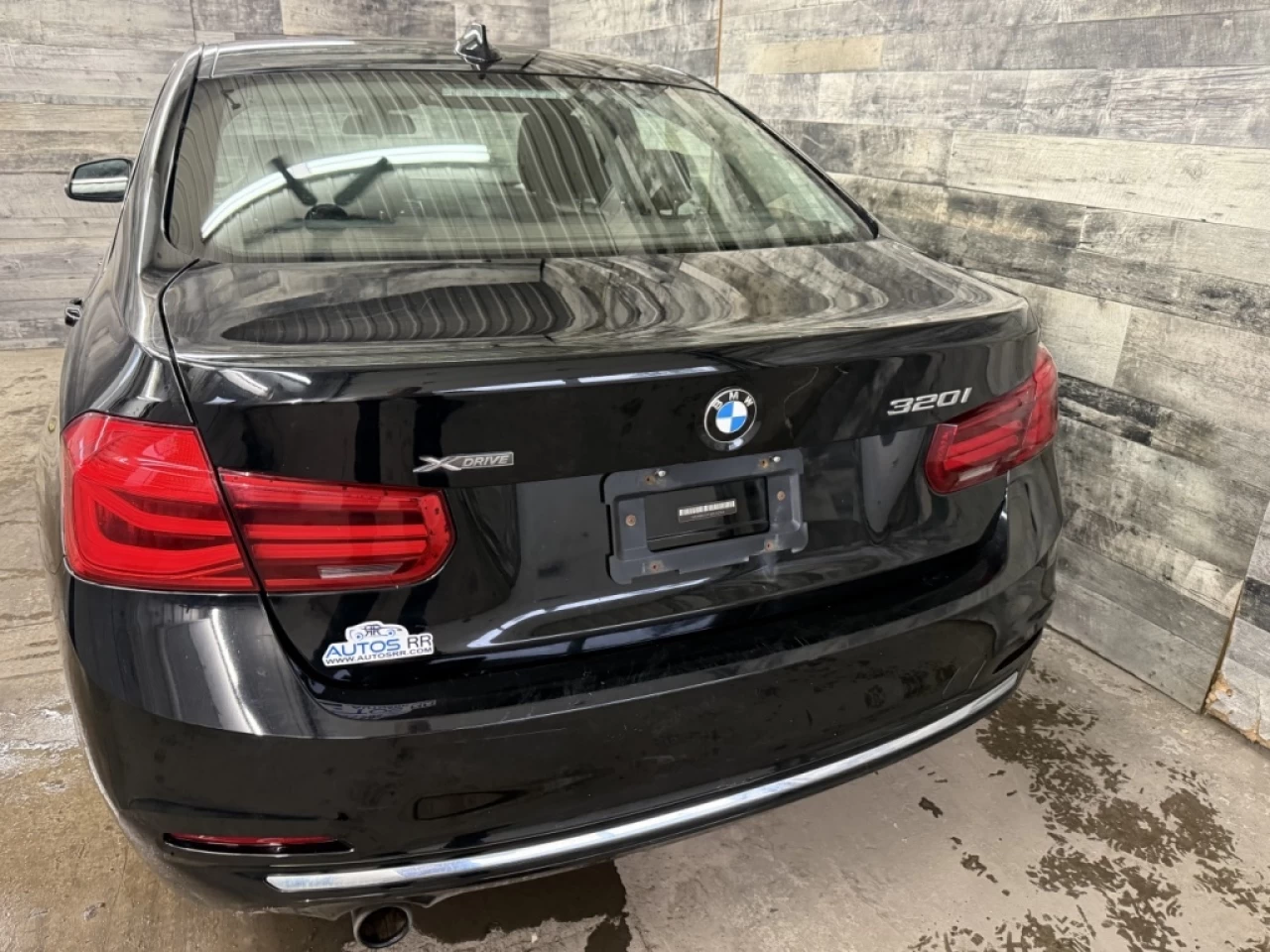2017 BMW 3 Series 320i xDrive AWD CUIR TOIT **APPRUVÉ À 99.9%** Main Image