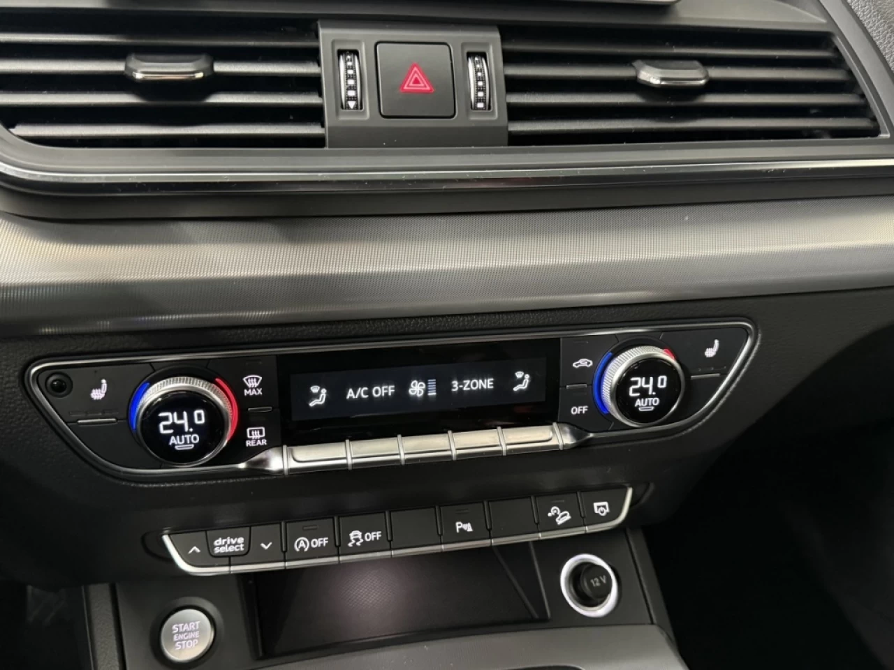 2018 Audi Q5 Progressiv AWD TOIT PANO NAV **APPROUVÉ À 99.9%** Main Image