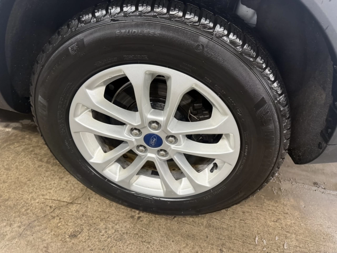 2021 Ford Escape SE AWD CAM DE RECUL ** APPROUVÉ À 99.9%** Main Image