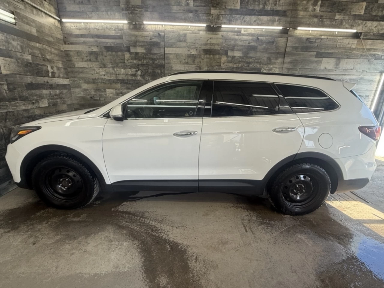 2017 Hyundai Santa Fe XL Luxury AWD 7 PASS CUIR NAV TOIT **APPROUVÉ À 99.9% Main Image