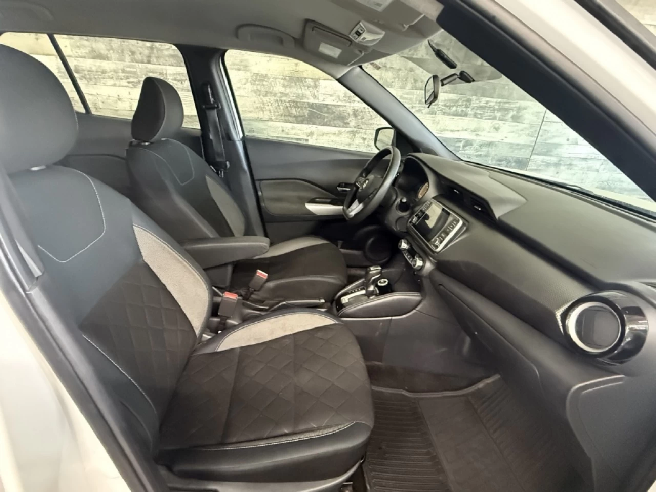 2019 Nissan Kicks SR AUTO CAM DE RECUL BLUETOOTH **APPROUVÉ À 99.9%* Image principale