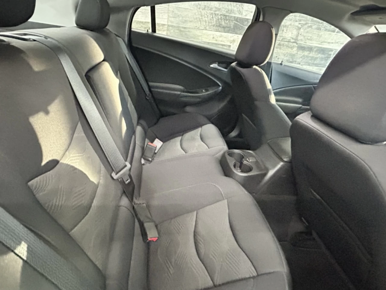 2019 Chevrolet Volt LT HYBRID **APPROUVÉ À 99.9%** Main Image