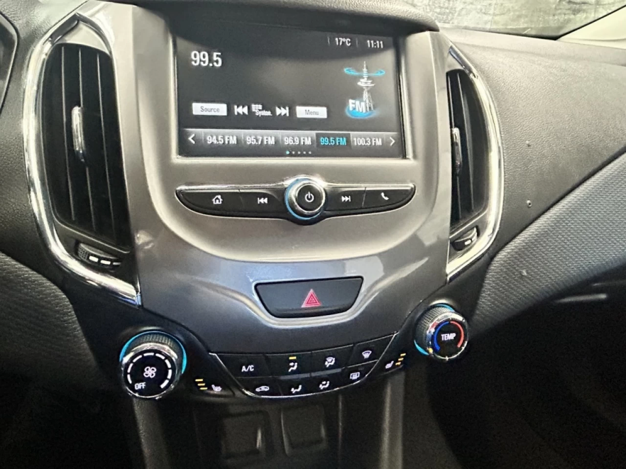 2018 Chevrolet Cruze LT Auto Cam de recul ** ApprouvÉ À 99.9% ** Main Image